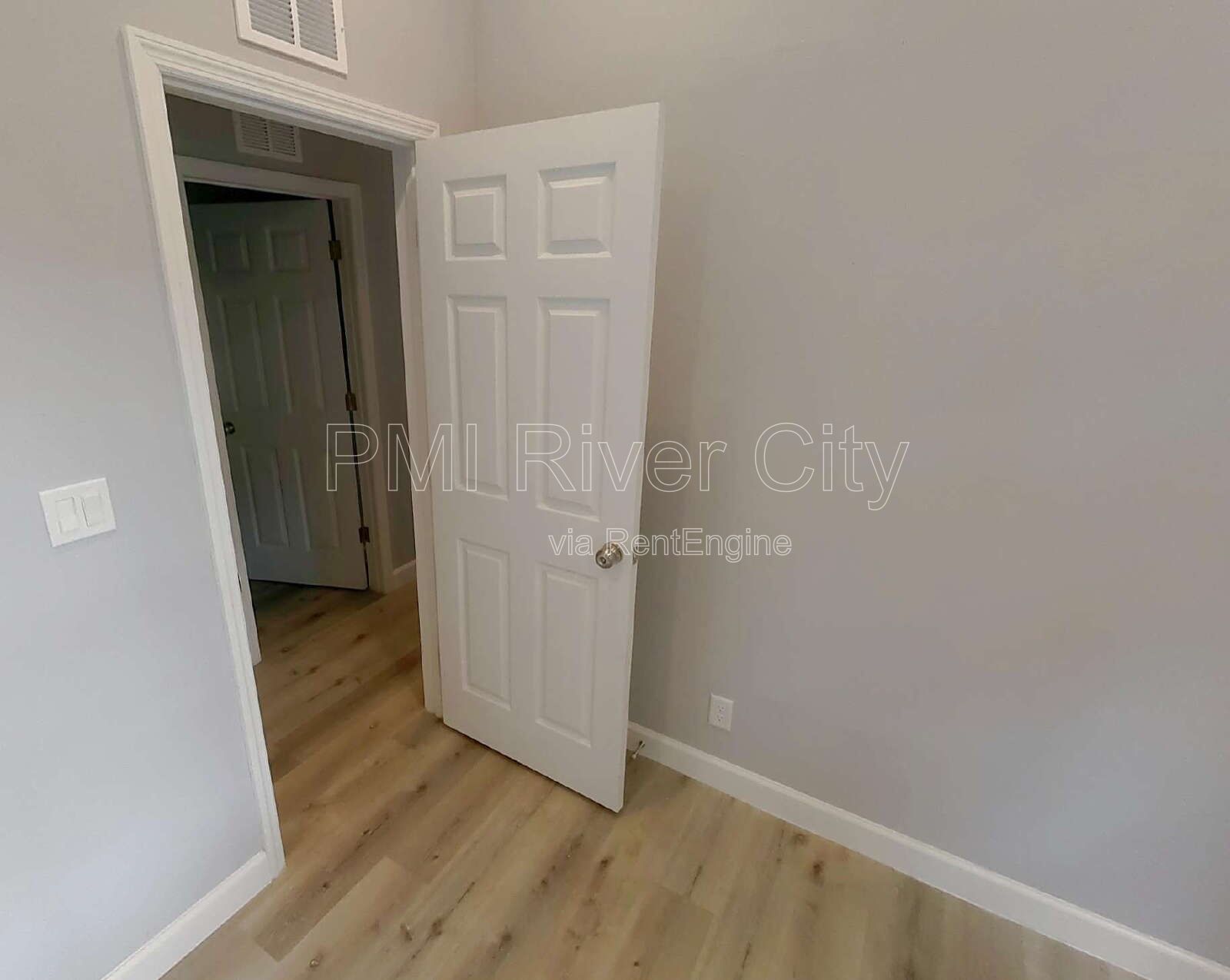 151 West 17th Street Unit 2. 32206 property image