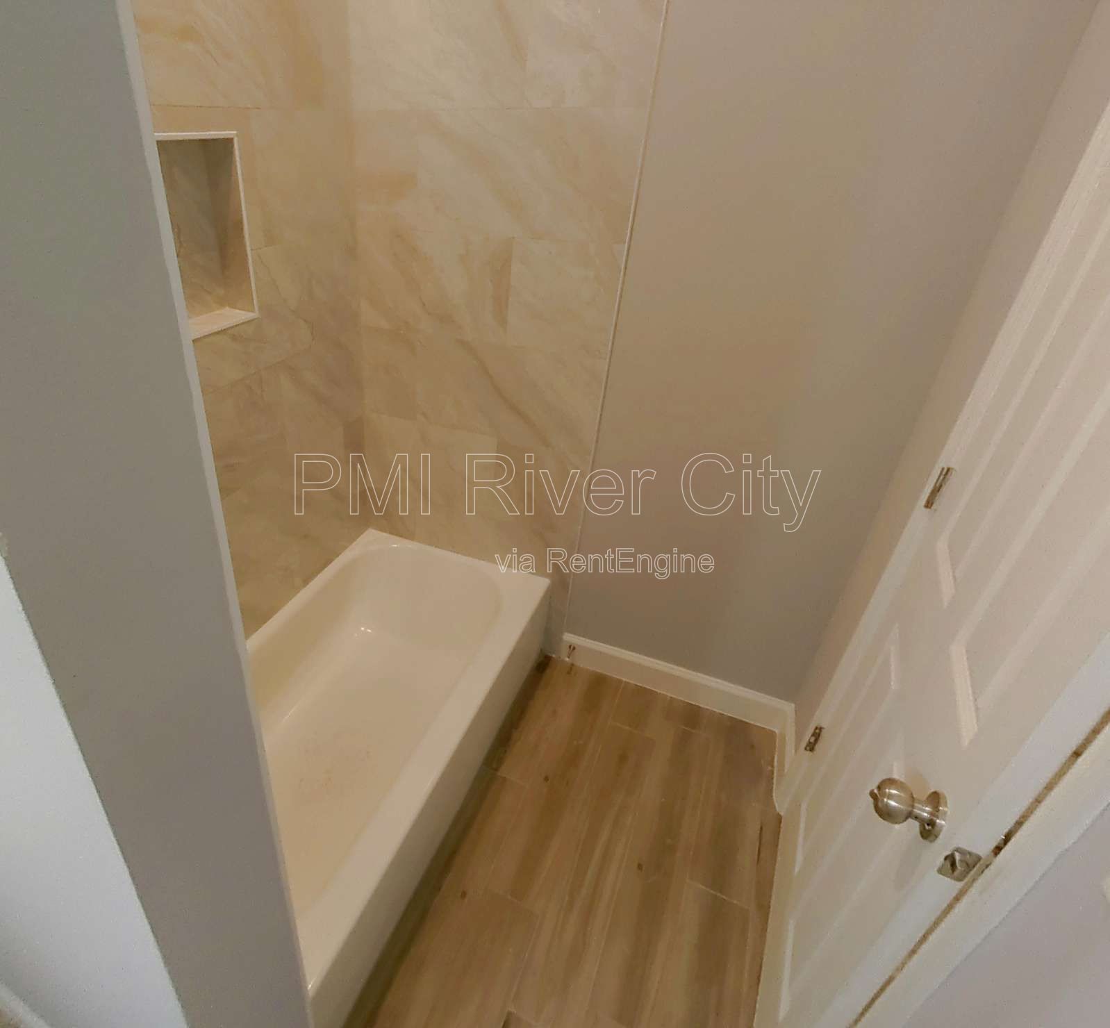 151 West 17th Street Unit 2. 32206 property image