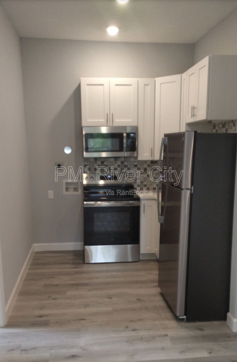 151 West 17th Street Unit 3 32206 property image