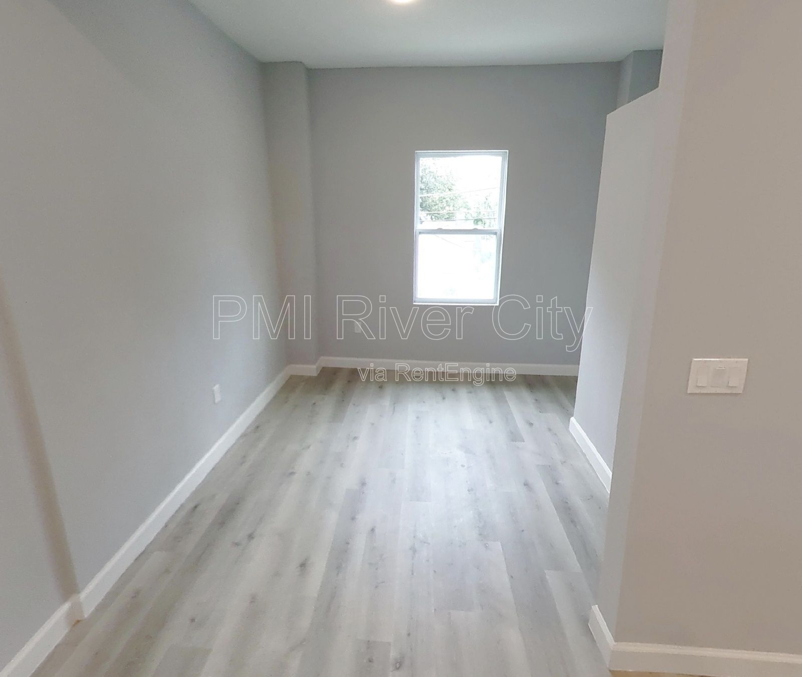 151 West 17th Street Unit 3 32206 property image