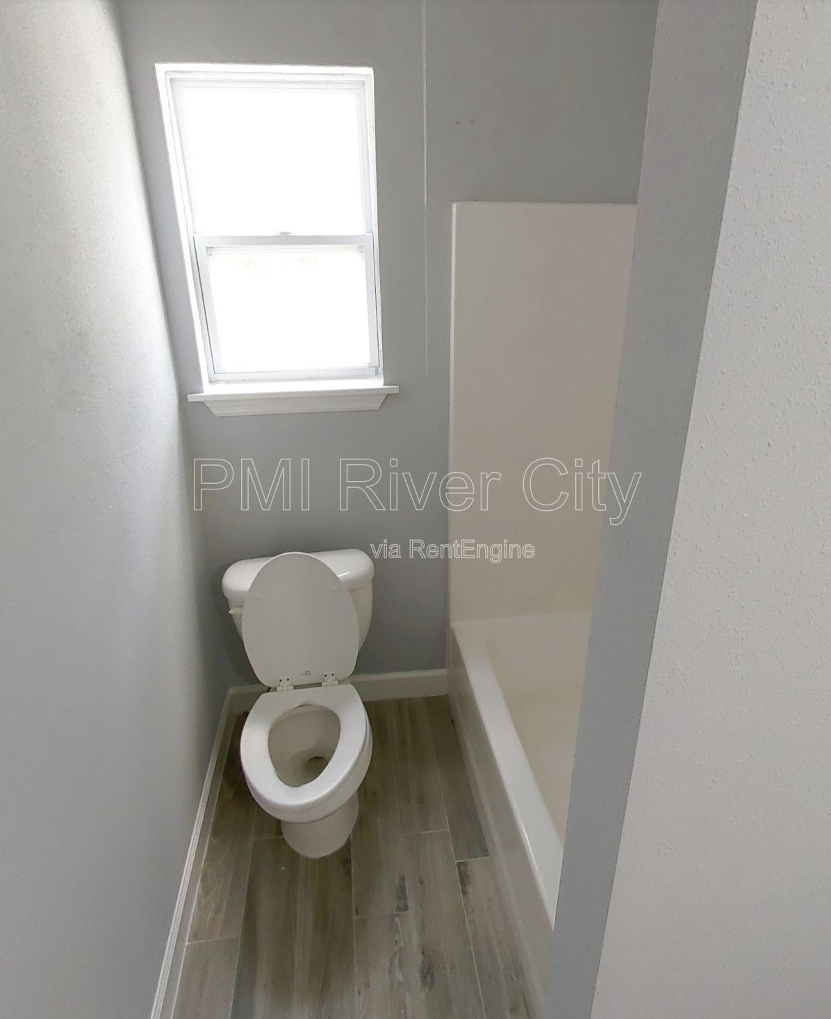 151 West 17th Street Unit 1. 32206 property image