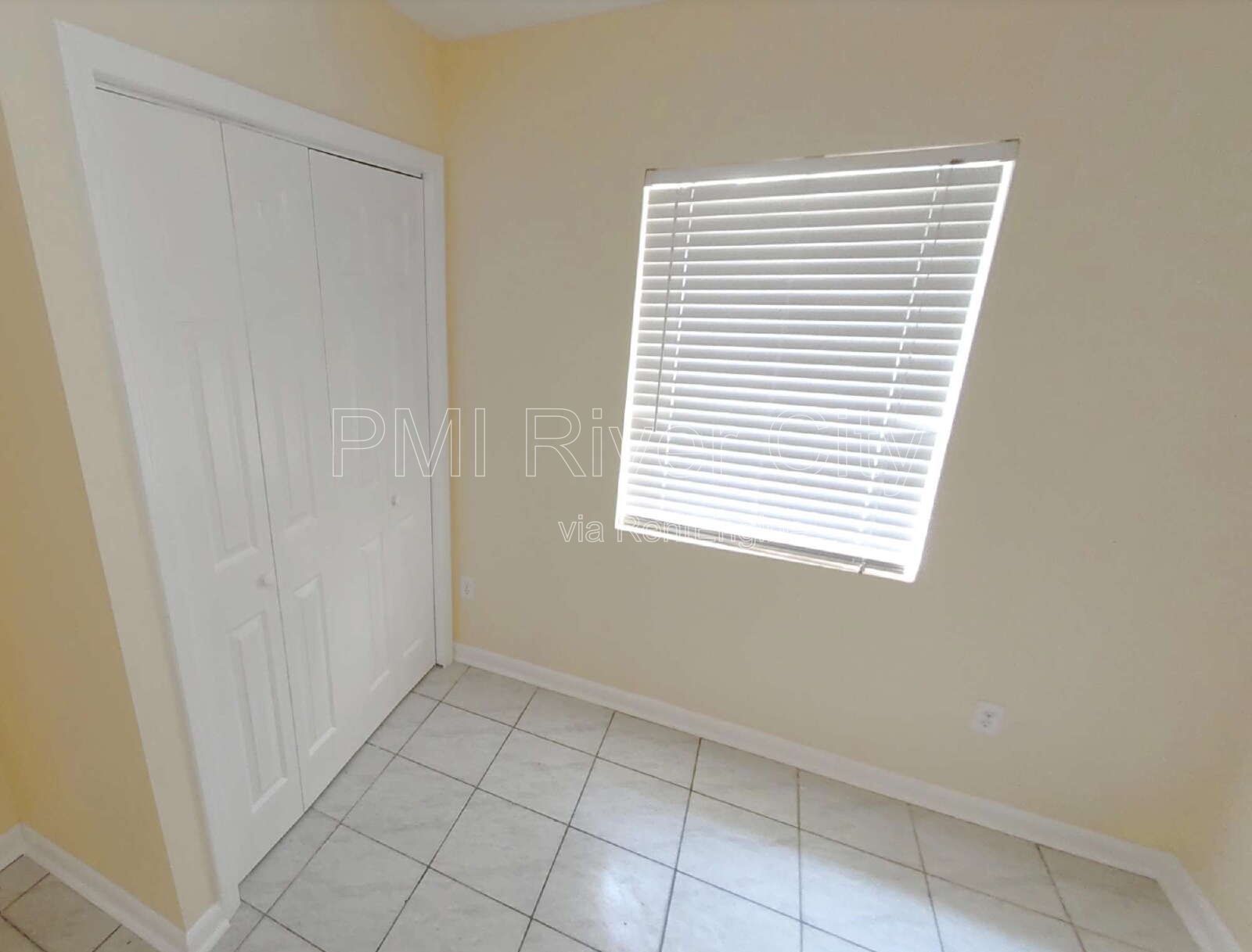 7923 Berry Ave 32211 property image