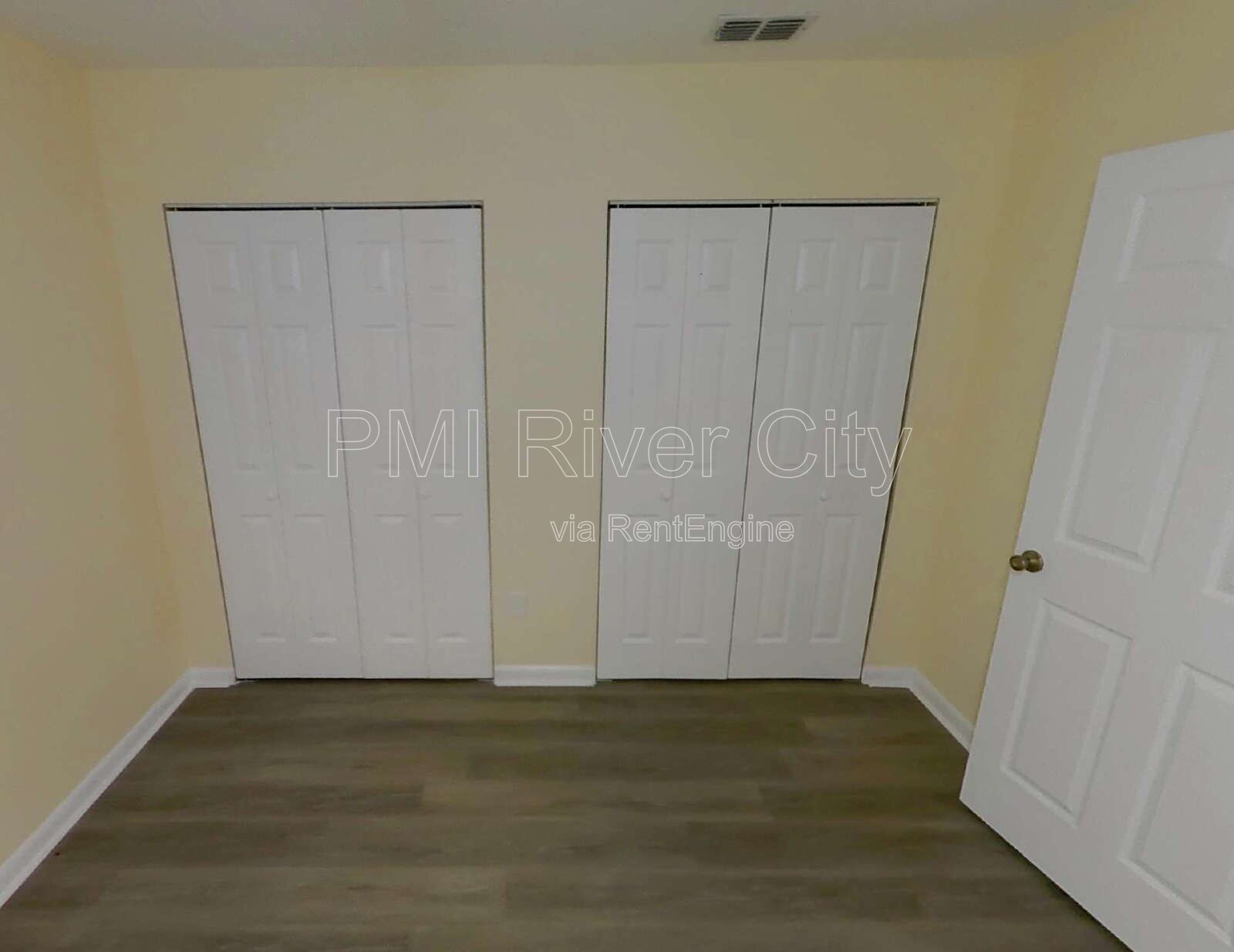 7923 Berry Ave 32211 property image