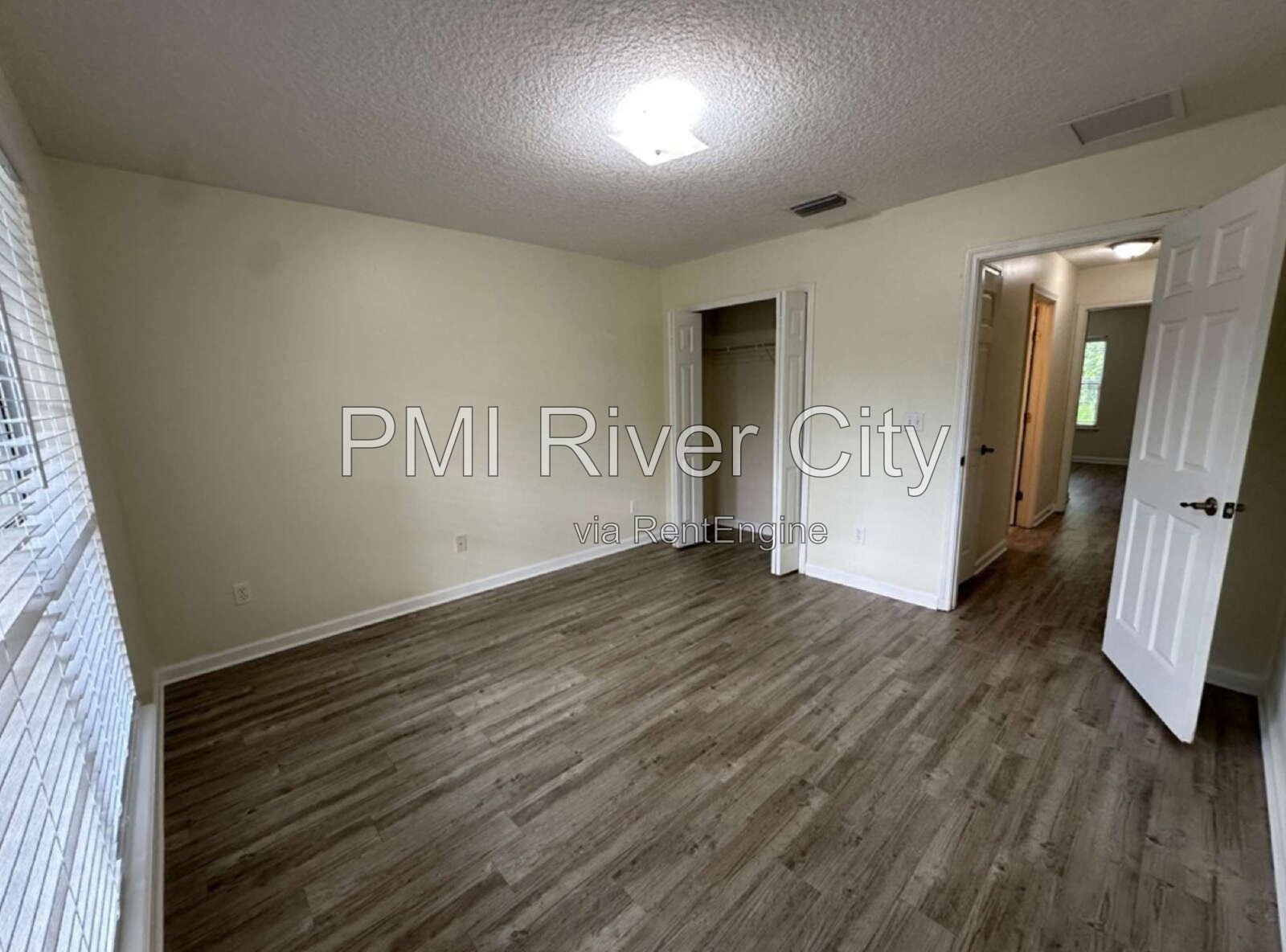 533 Alice Cove Court 32218 property image