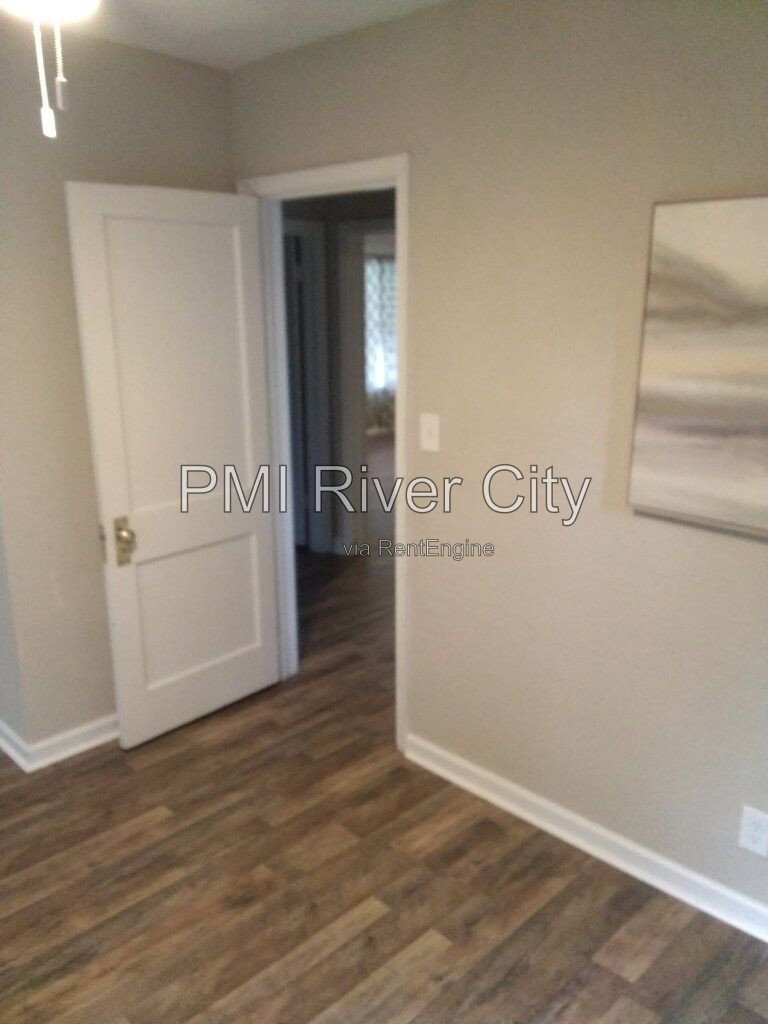 5018 Birkenhead Rd. 32210 property image