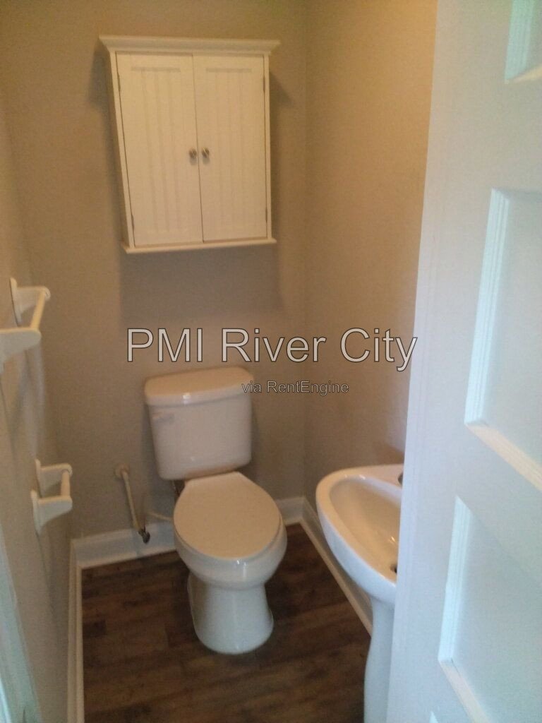 5018 Birkenhead Rd. 32210 property image