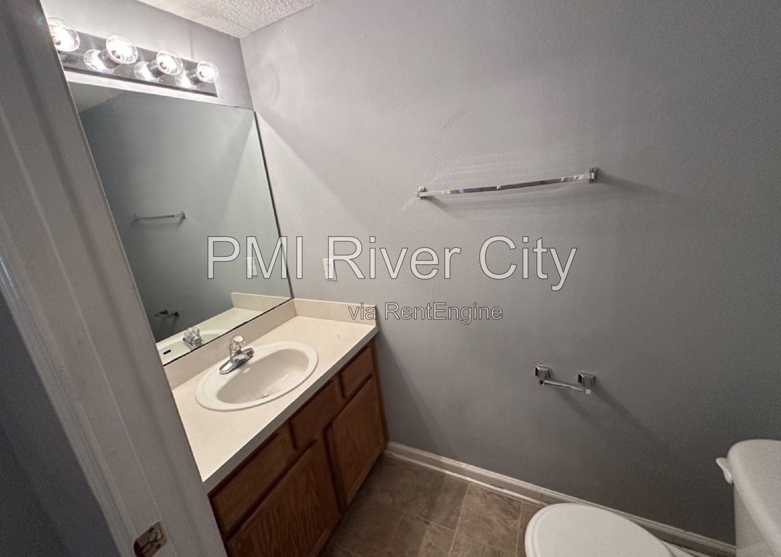 4750 Playpen Drive. 32210 property image