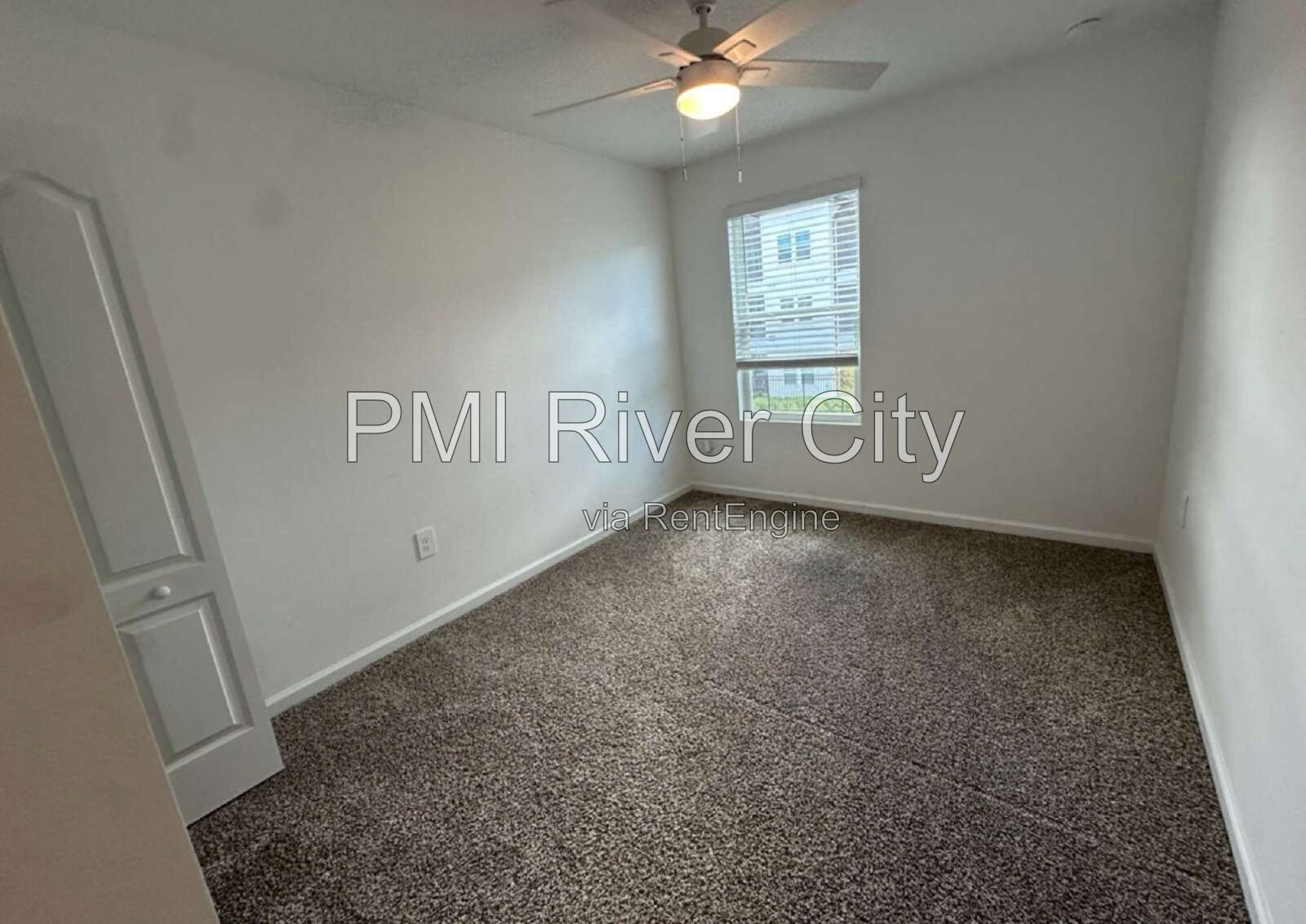 1503 Jeremiah St 32068 property image