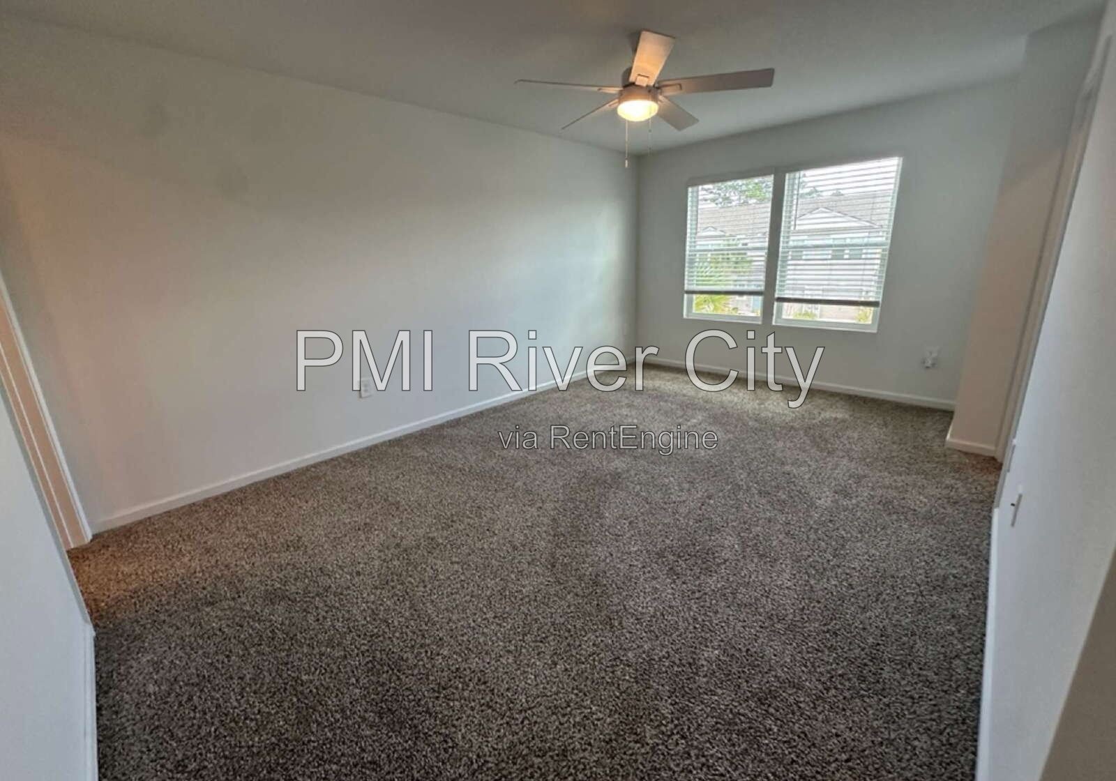 1503 Jeremiah St 32068 property image