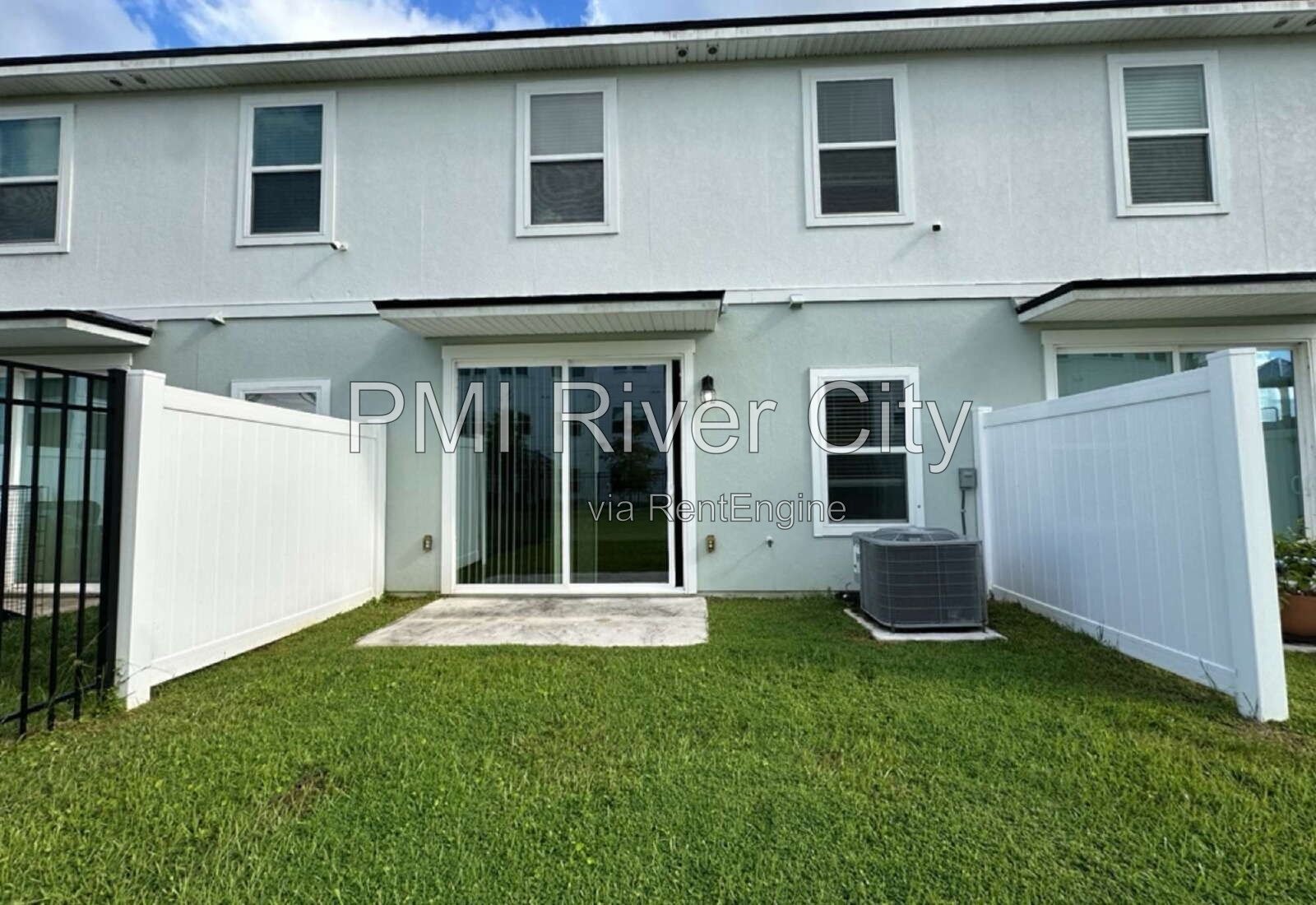 1503 Jeremiah St 32068 property image