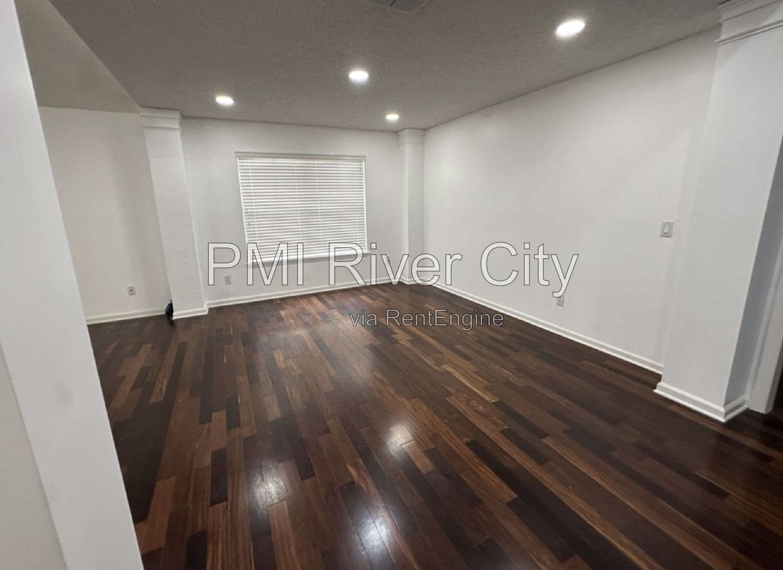 13951 Summer Breeze Dr . 32218 property image
