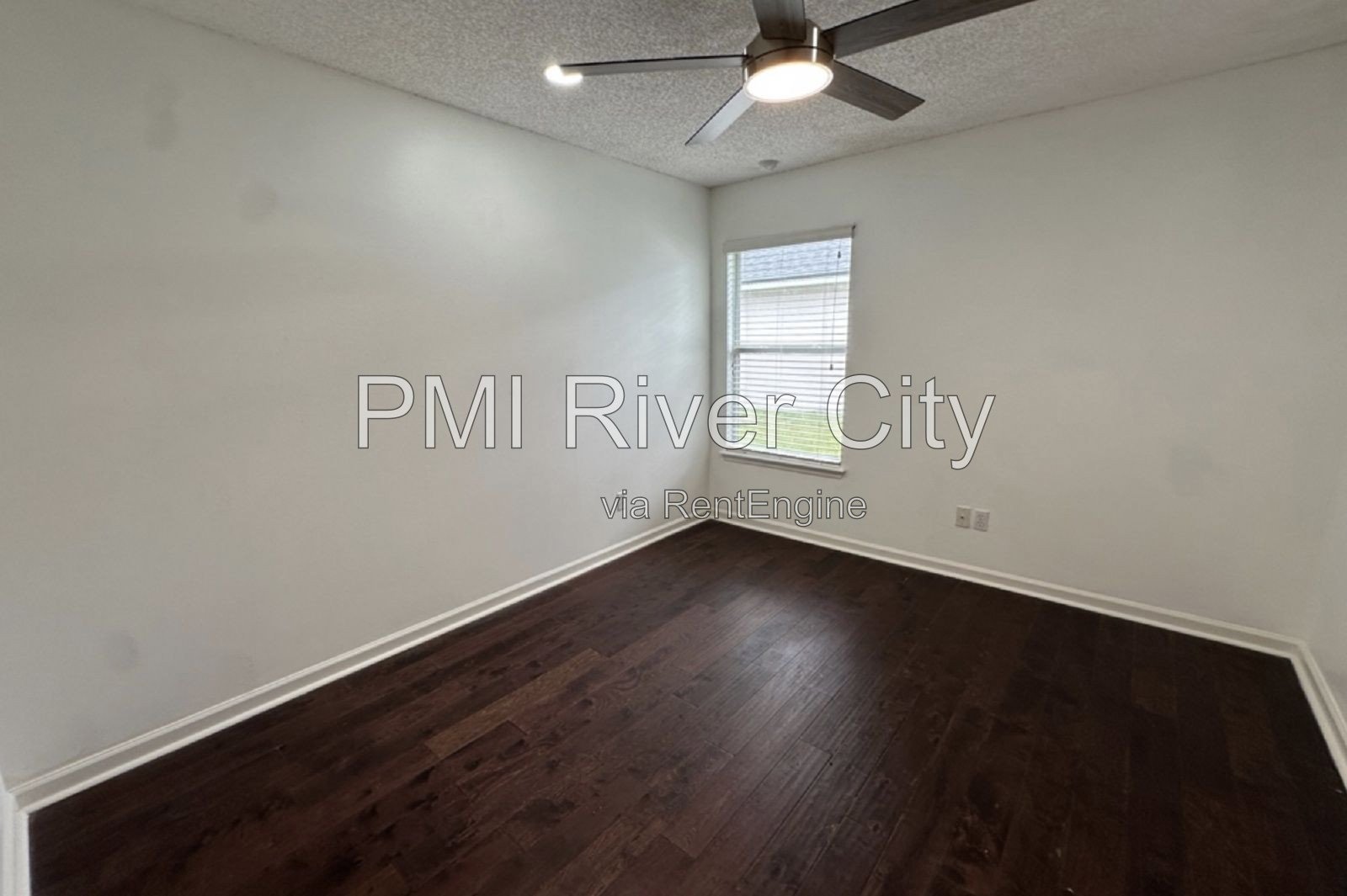 13951 Summer Breeze Dr . 32218 property image
