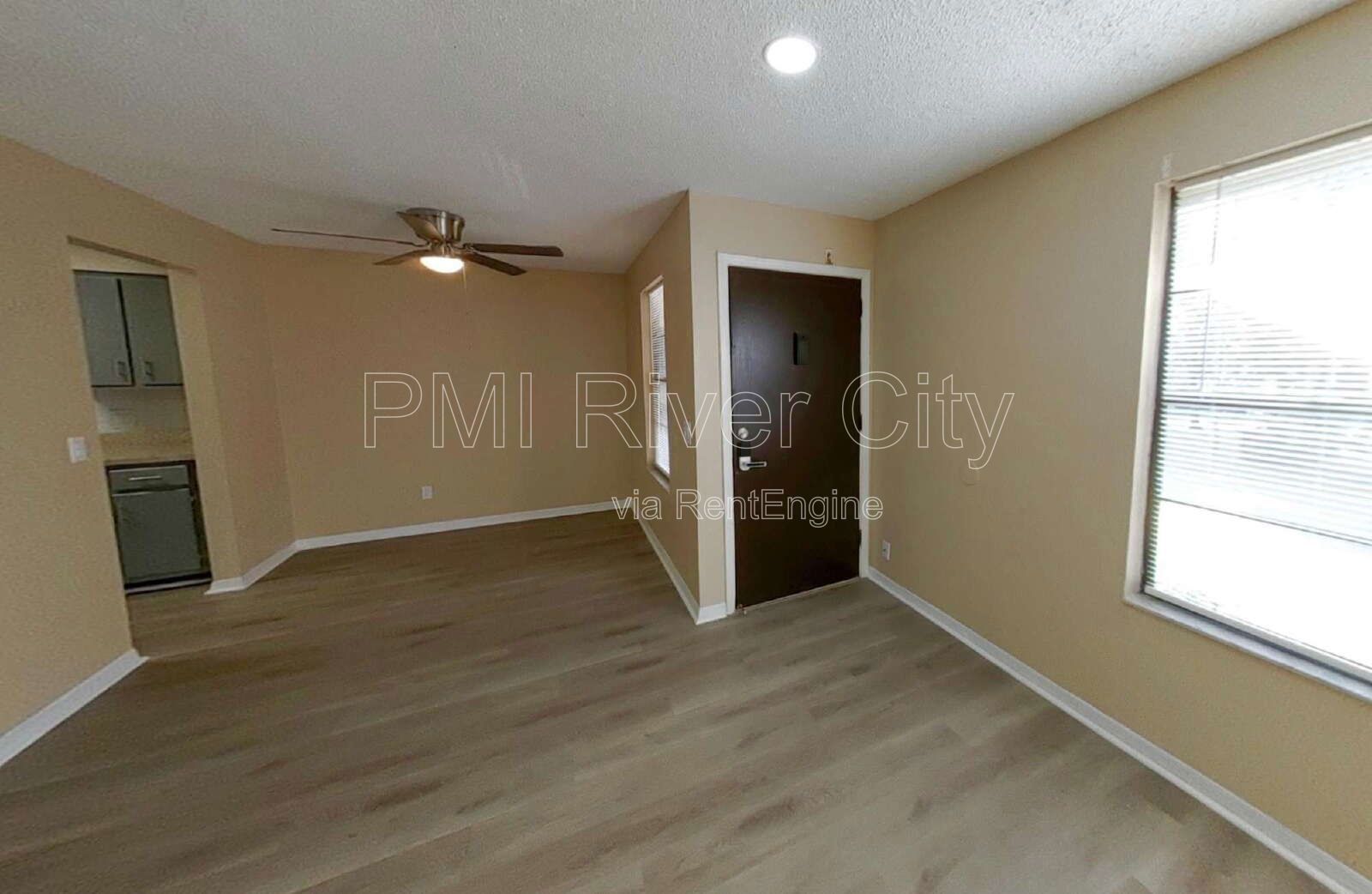 467 Lombard St 2C 
Orange Park, FL 32073 property image