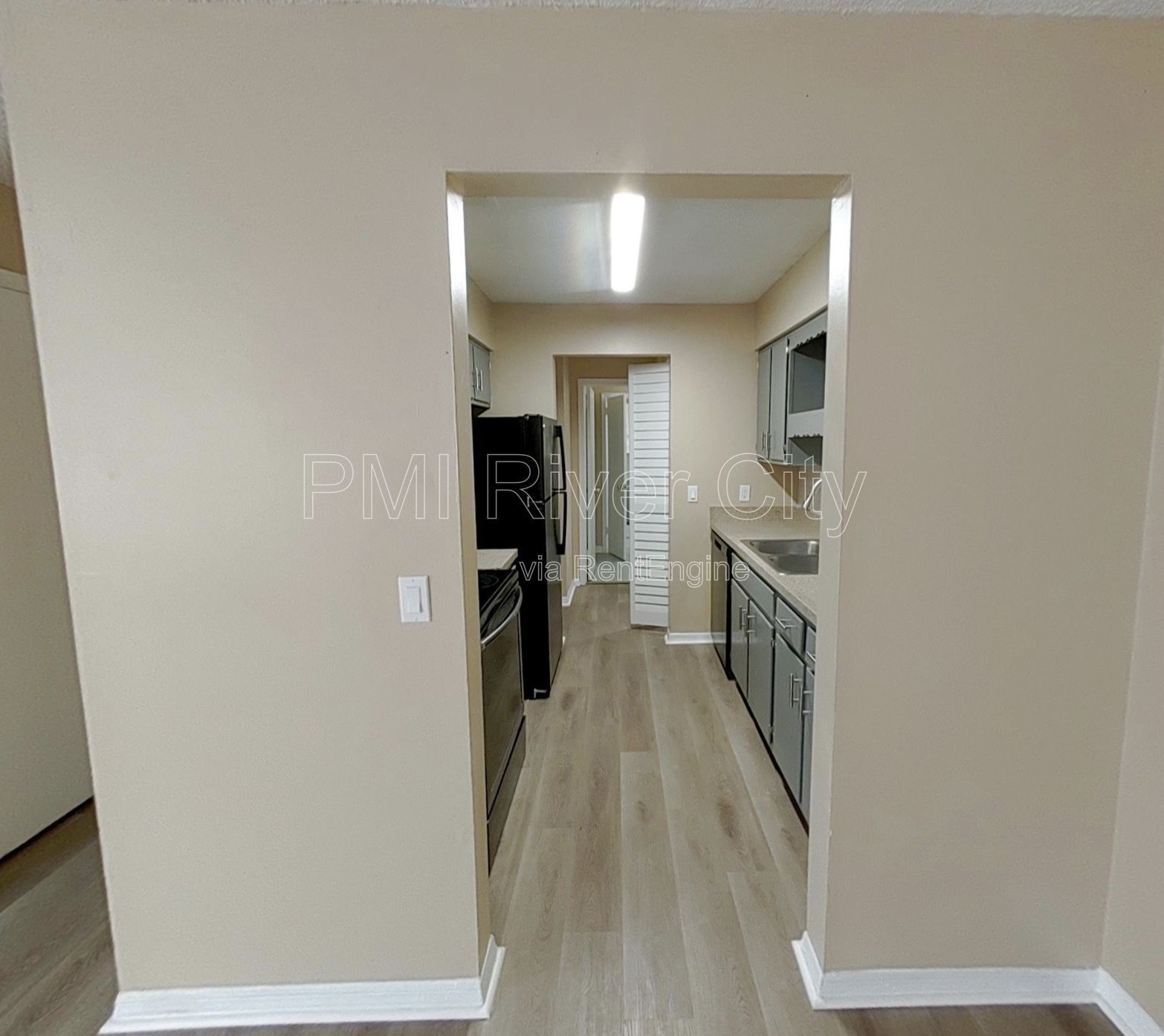 467 Lombard St 2C 
Orange Park, FL 32073 property image