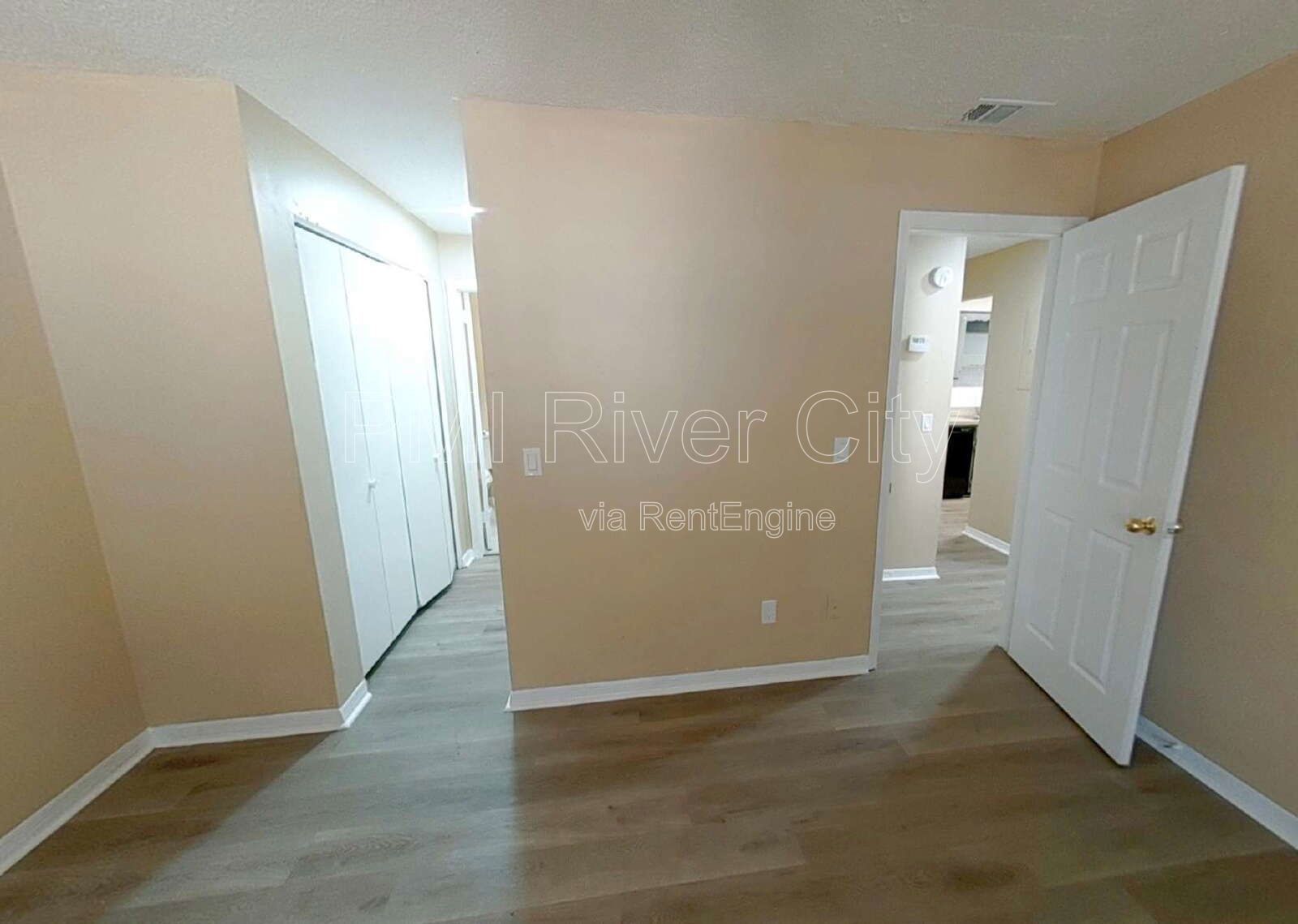 467 Lombard St 2C 
Orange Park, FL 32073 property image