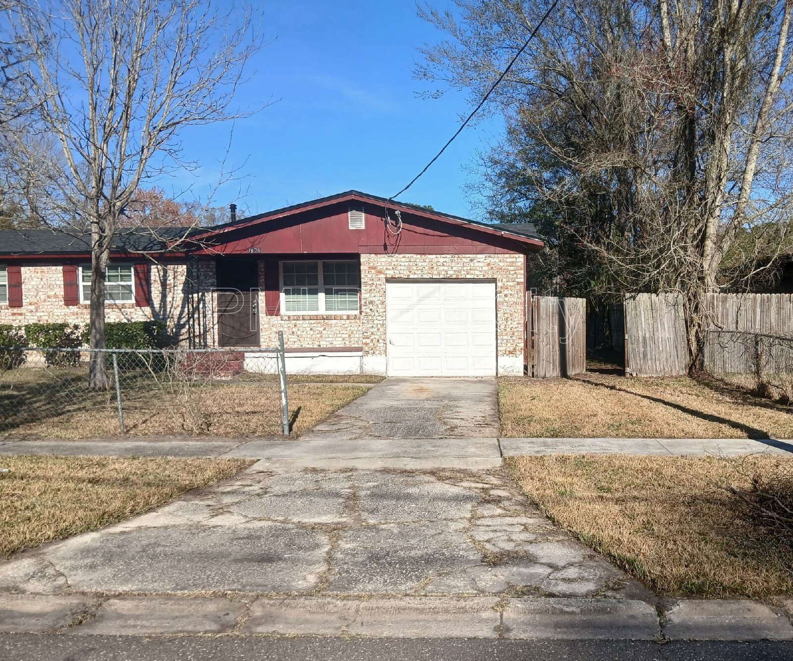 7471 John F Kennedy Dr. W. 
Jacksonville, FL 32219 property image