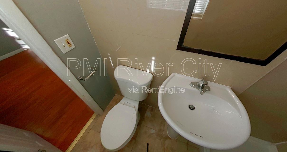 7471 John F Kennedy Dr. W. 
Jacksonville, FL 32219 property image