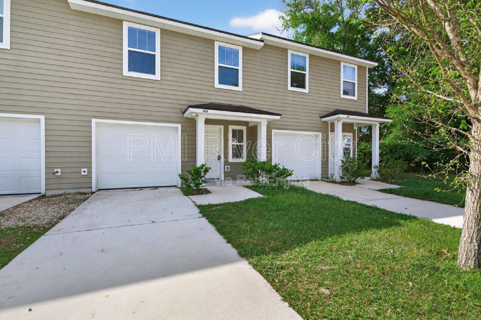 7608 Rain Forest Dr N 32277 property image