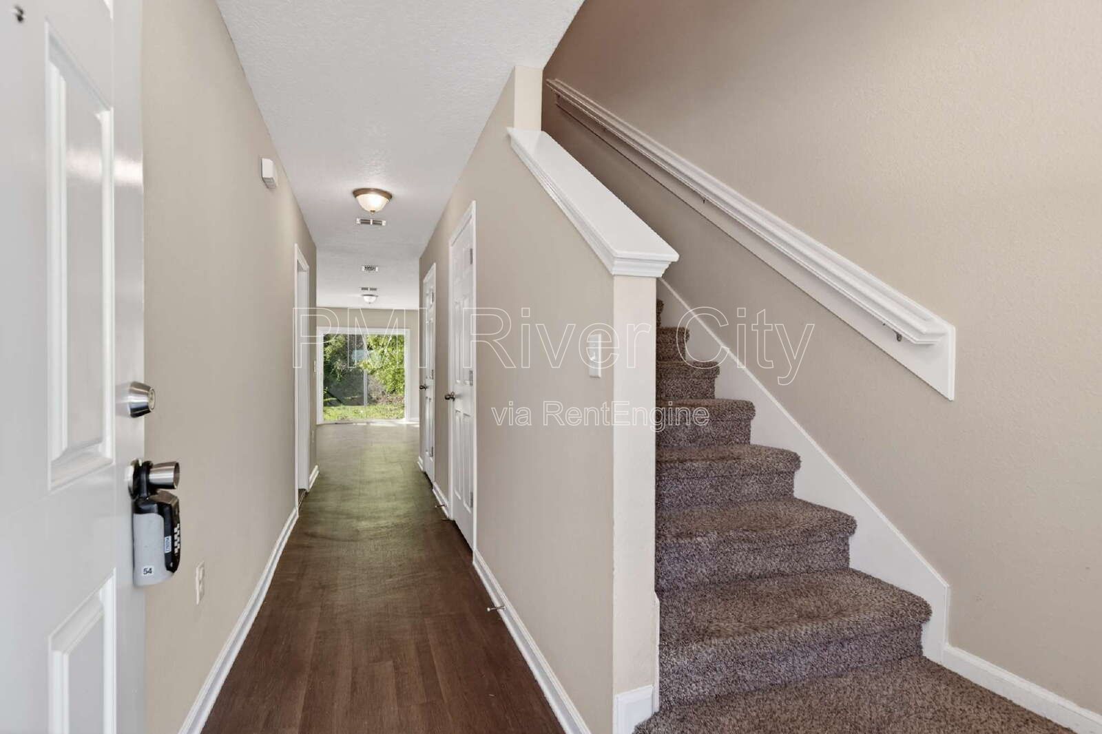 7608 Rain Forest Dr N 32277 property image