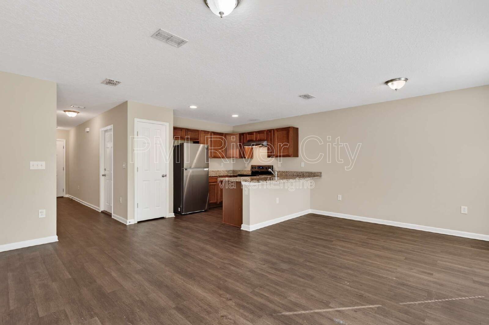 7608 Rain Forest Dr N 32277 property image