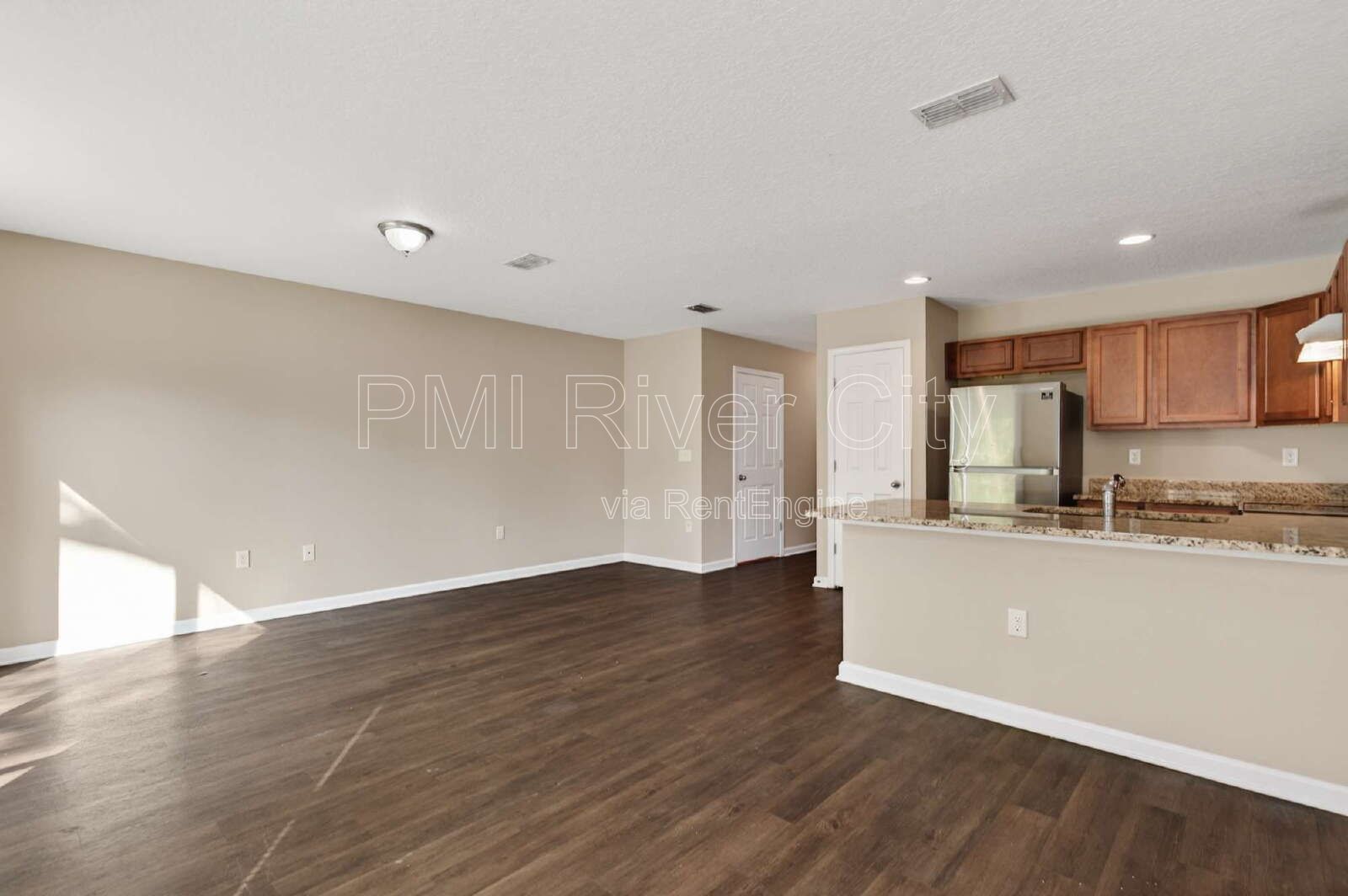 7608 Rain Forest Dr N 32277 property image