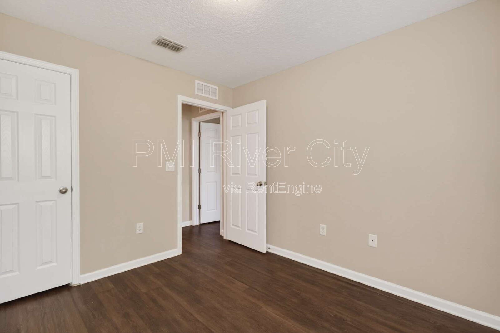 7608 Rain Forest Dr N 32277 property image