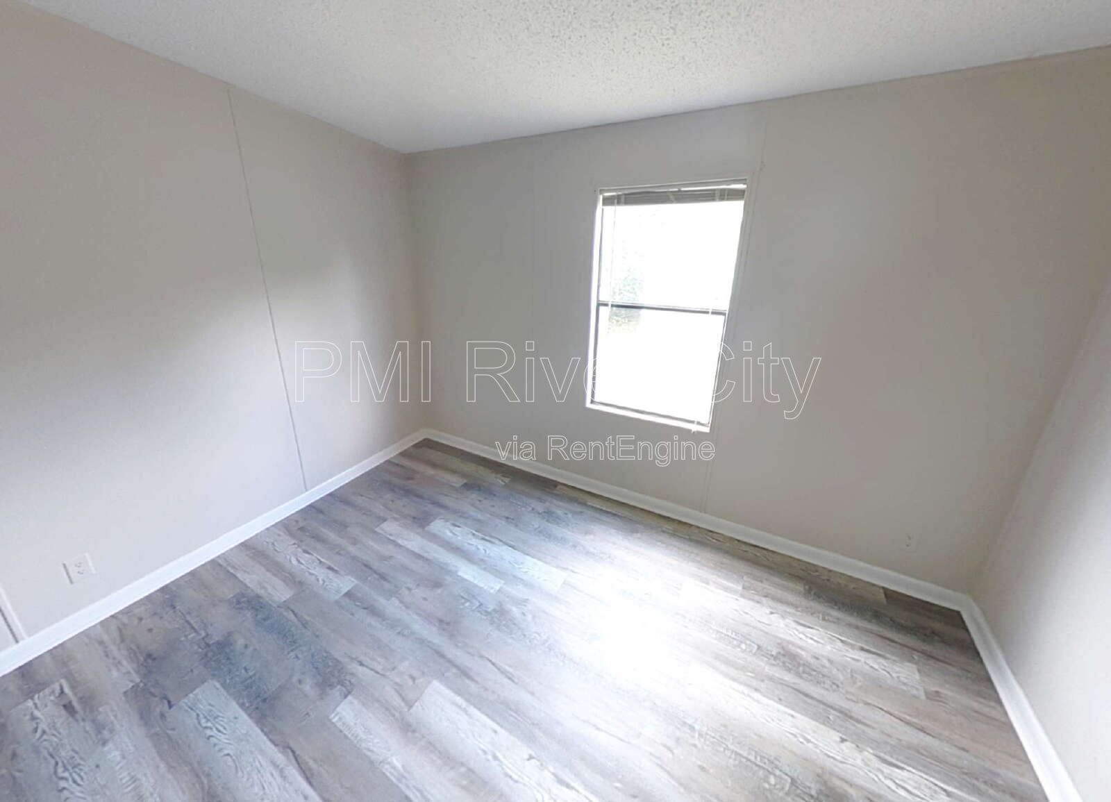 12556 Palmetto St 32218 property image