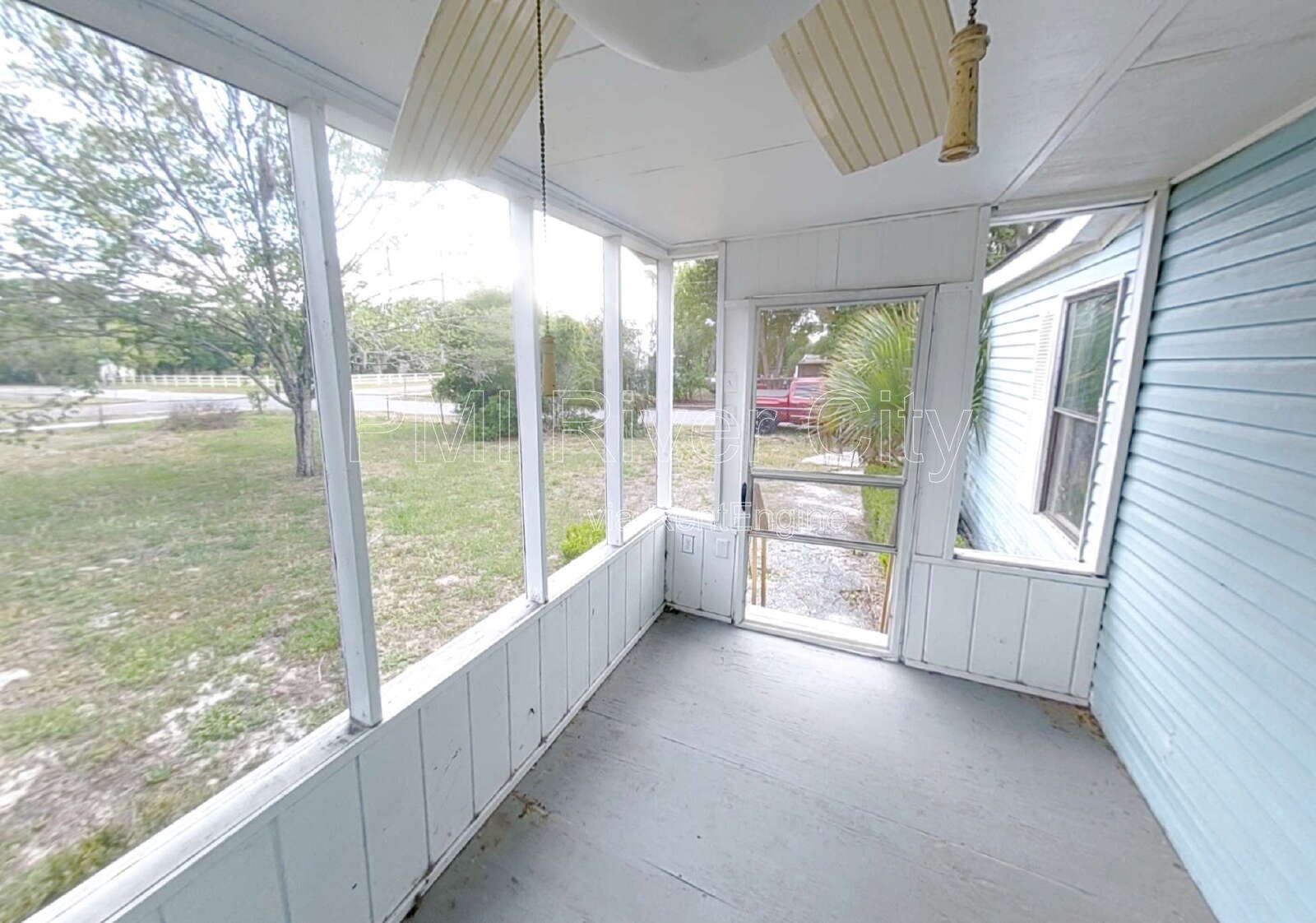 12556 Palmetto St 32218 property image