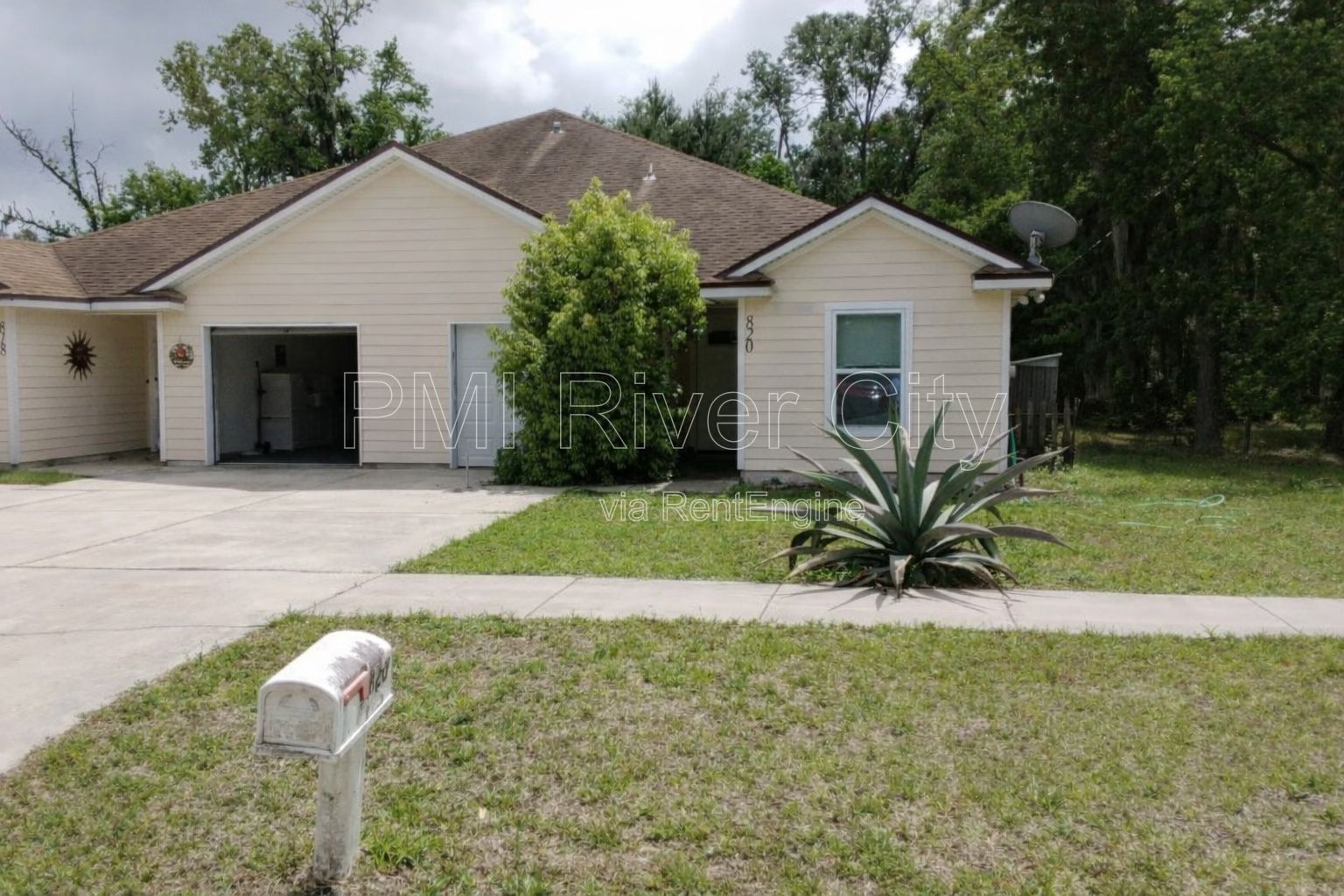 820 Filmore Ln 32073 property image