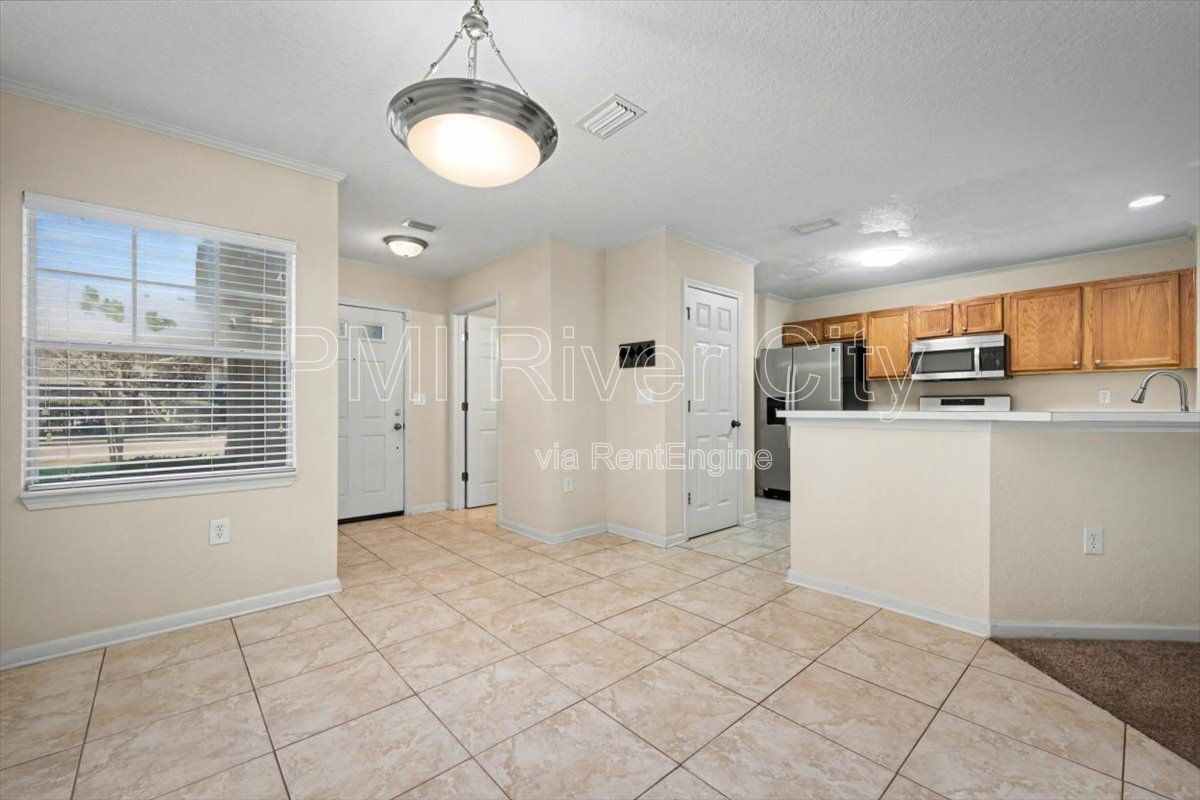 8550 Argyle Business Loop #306 32244 property image