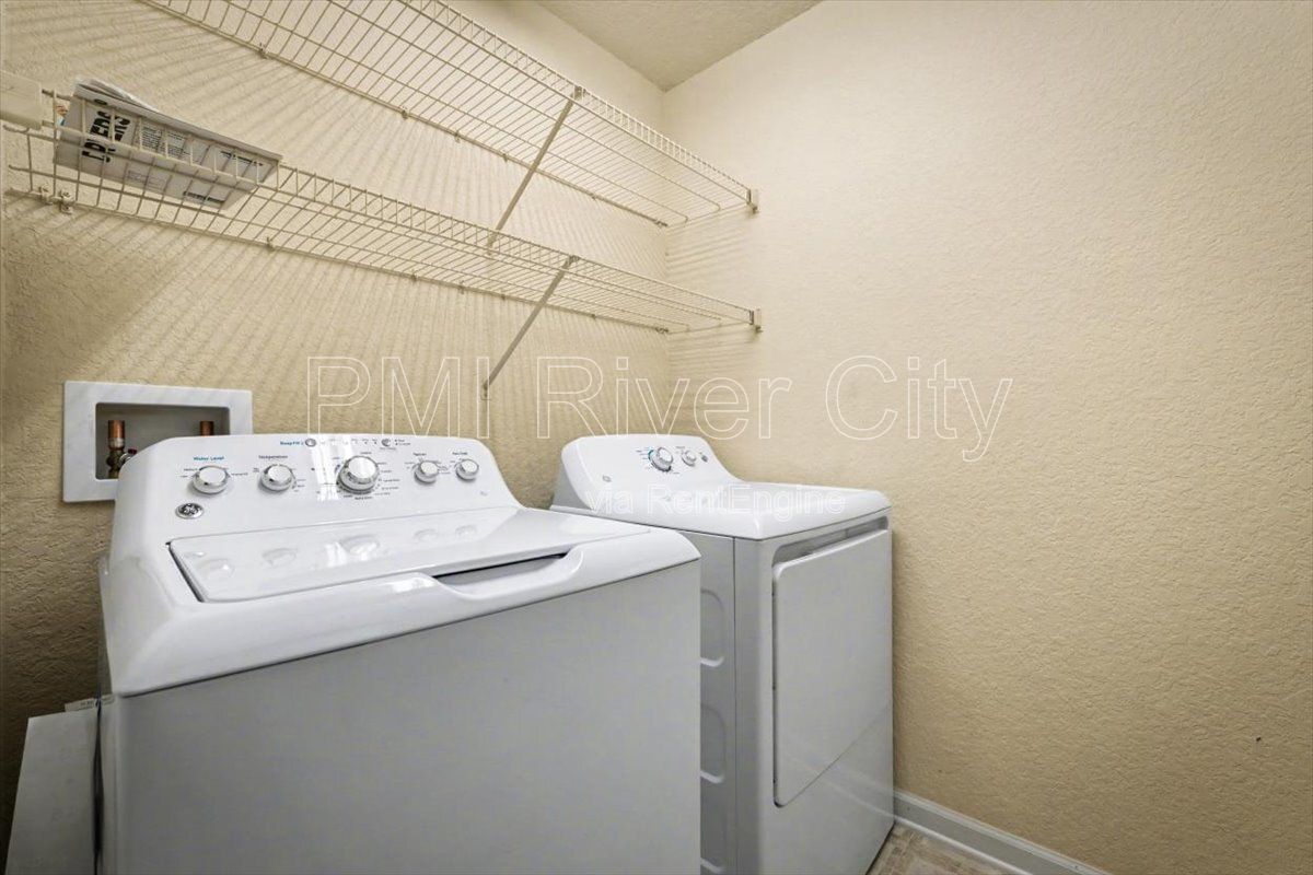 8550 Argyle Business Loop #306 32244 property image