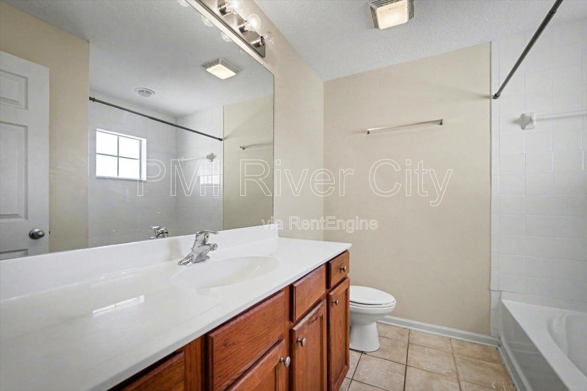 8550 Argyle Business Loop #306 32244 property image