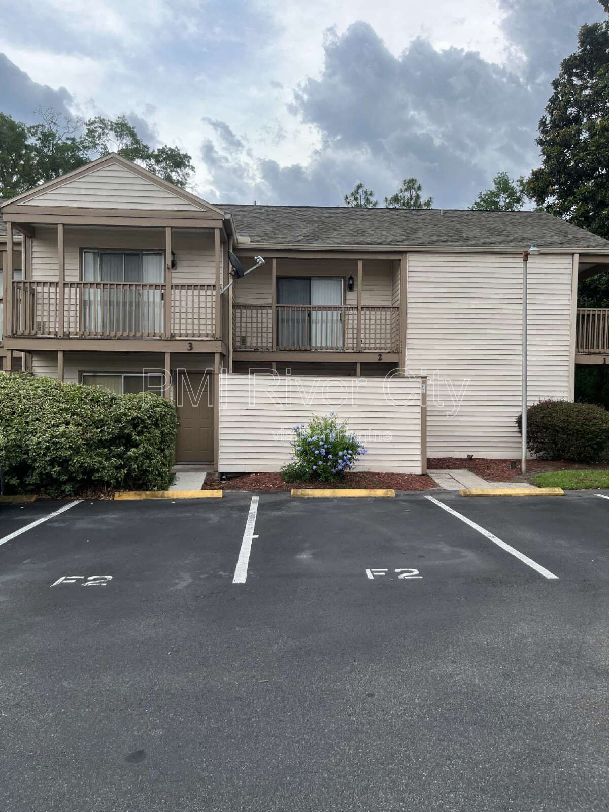 2300 Twelve Oaks Drive Unit F2 32065 property image