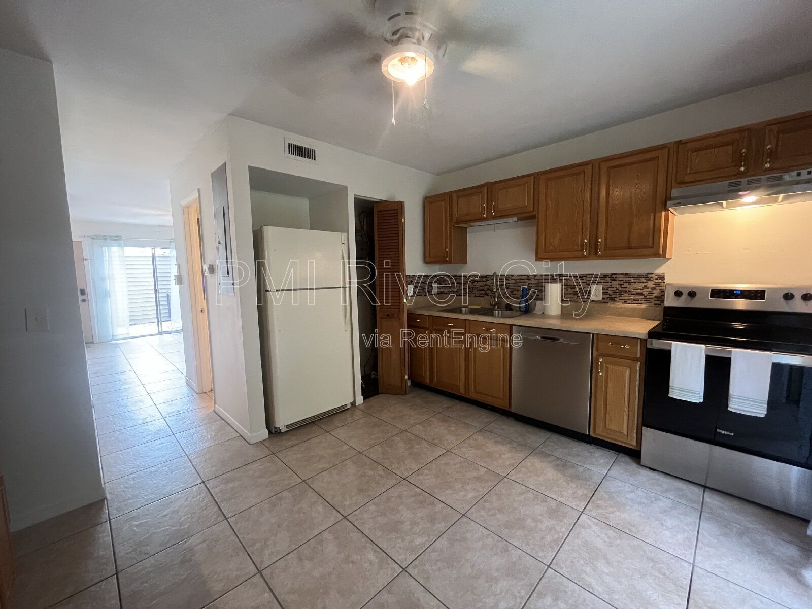 2300 Twelve Oaks Drive Unit F2 32065 property image