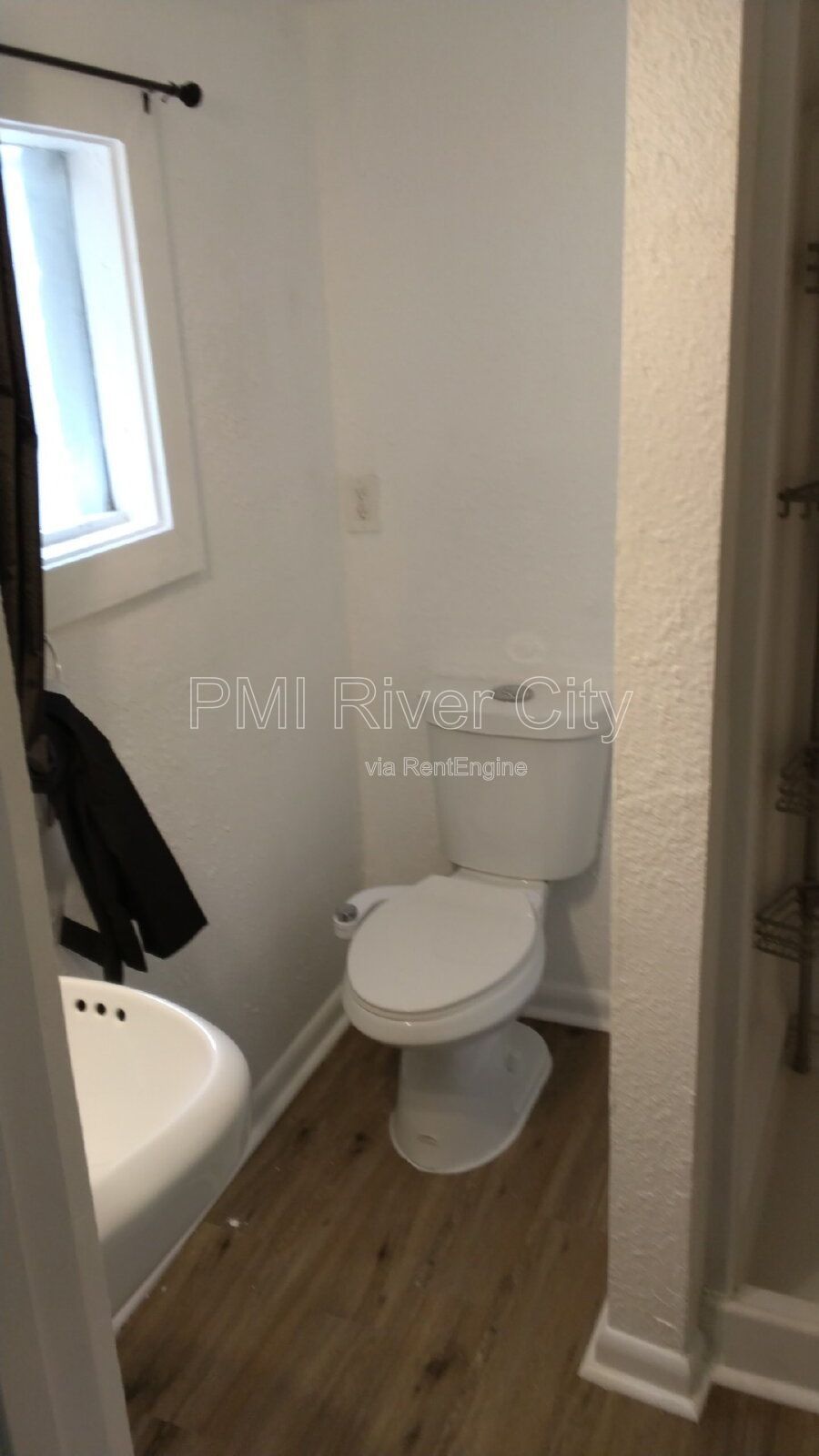 8136 Siskin Ave 32219 property image