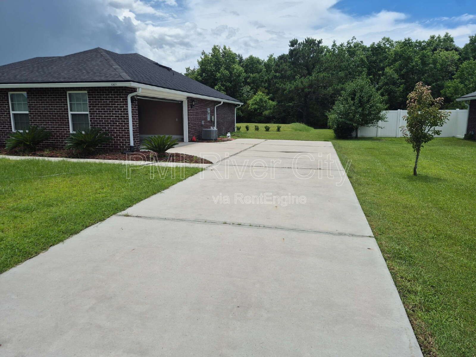 53671 Carrington Dr. 32011 property image
