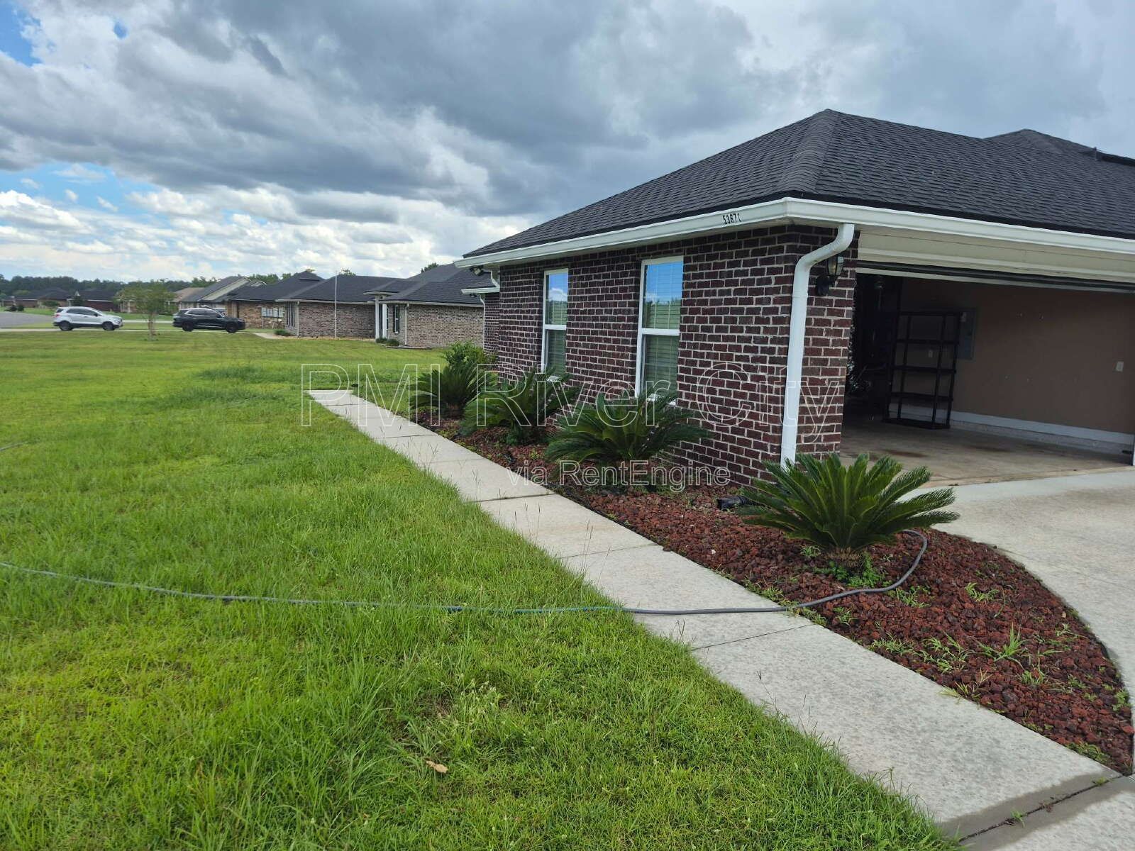 53671 Carrington Dr. 32011 property image