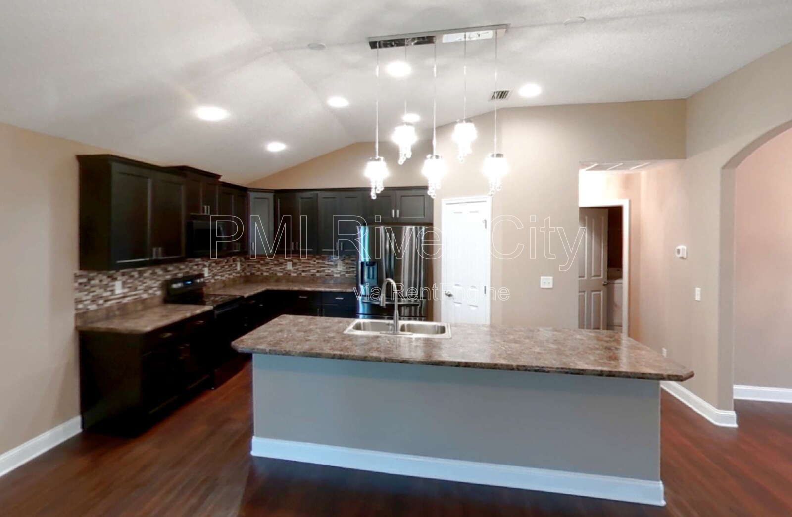 53671 Carrington Dr. 32011 property image