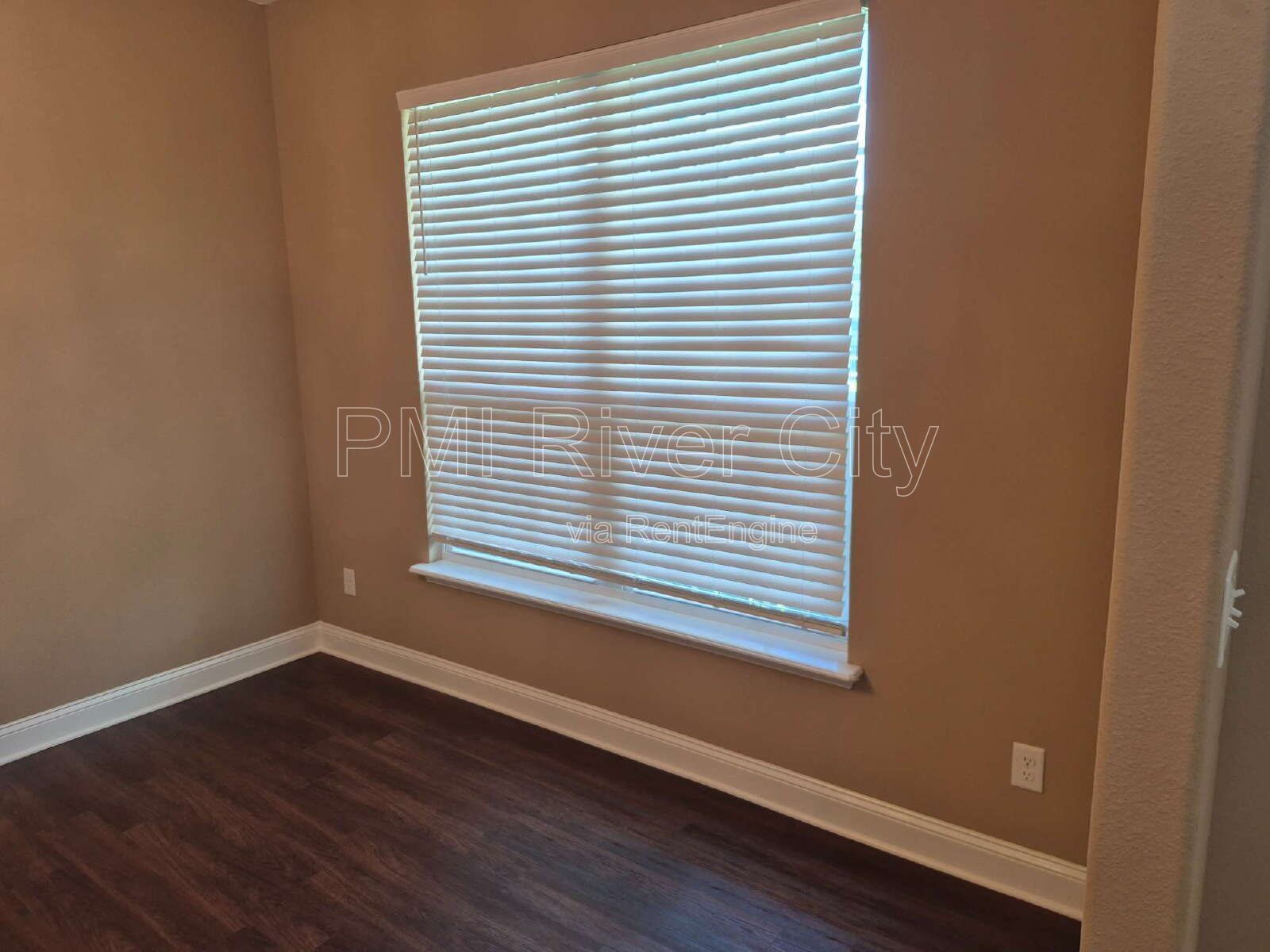 53671 Carrington Dr. 32011 property image