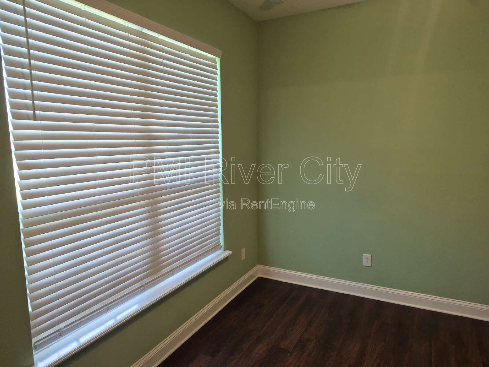 53671 Carrington Dr. 32011 property image