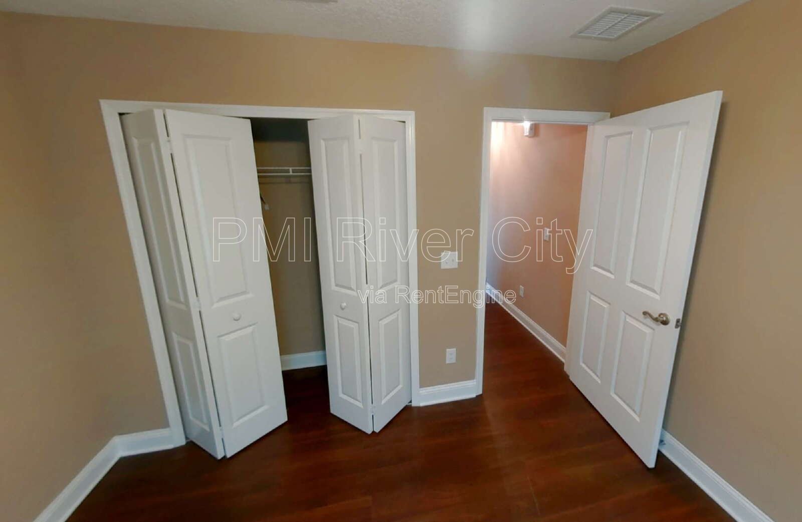 53671 Carrington Dr. 32011 property image