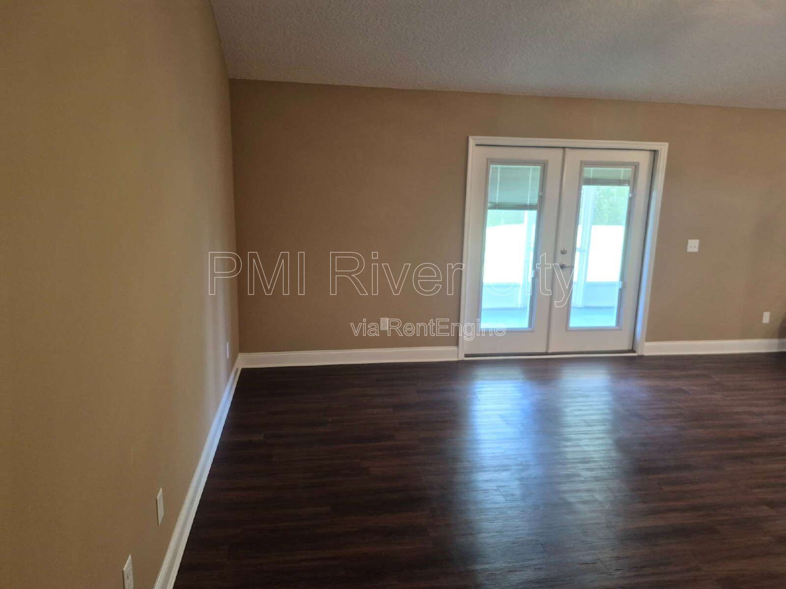53671 Carrington Dr. 32011 property image