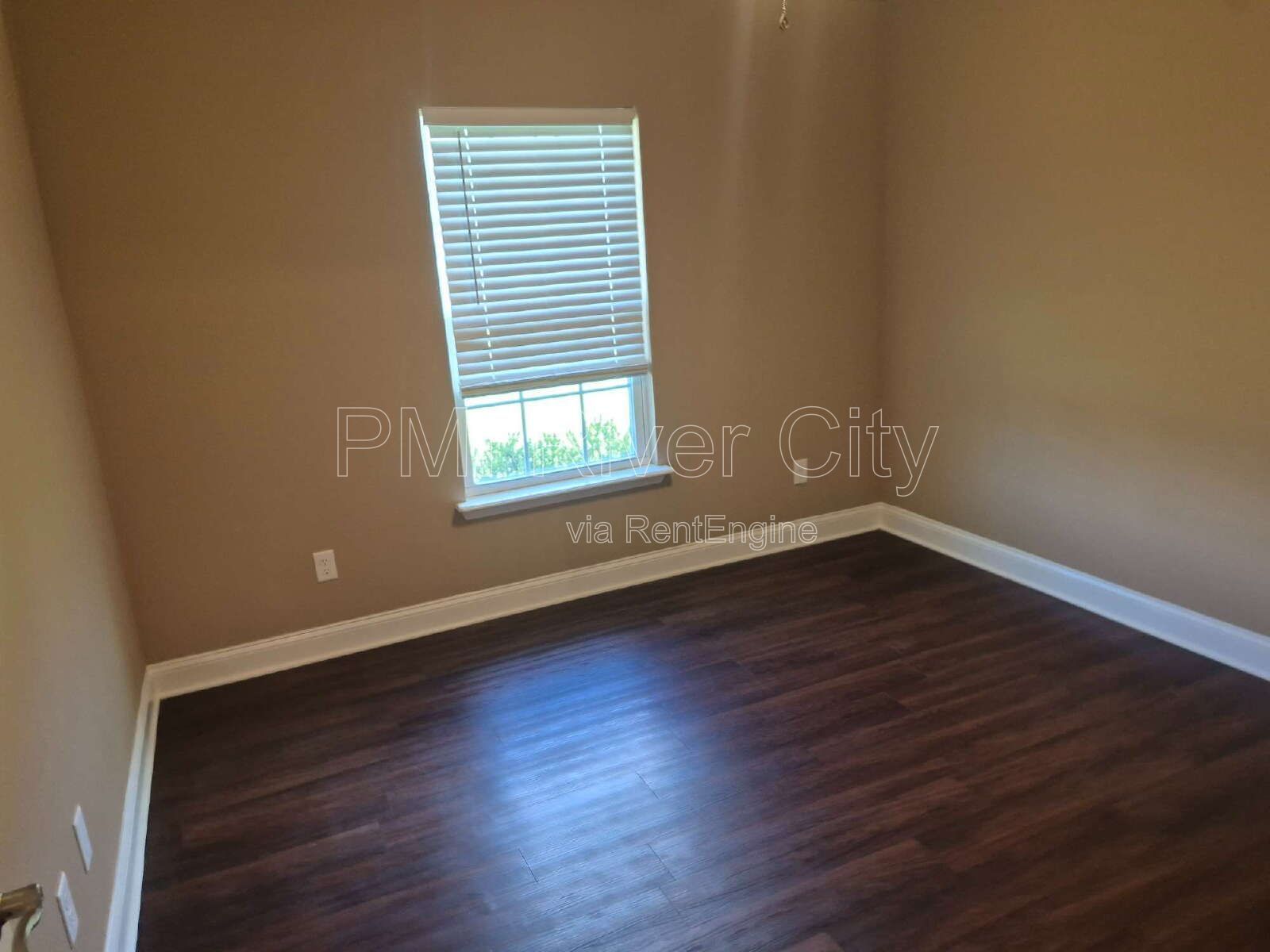 53671 Carrington Dr. 32011 property image