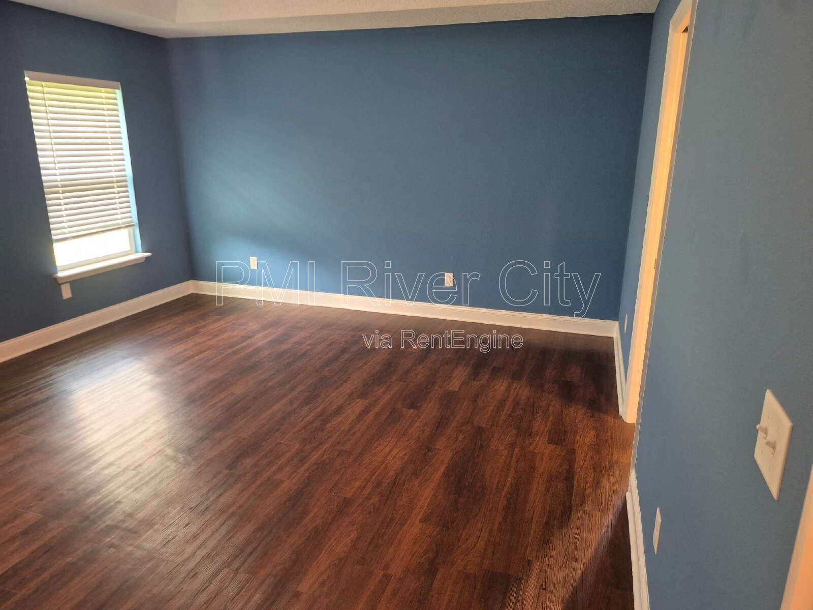 53671 Carrington Dr. 32011 property image